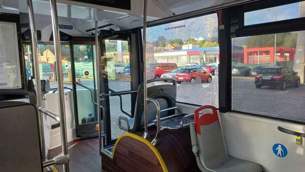 Ataque a un autobús de Vitrasa en Vigo.