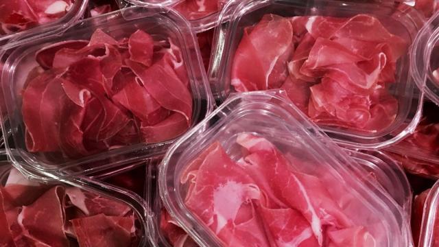 Los envases alimentarios pueden ser fuente de contaminación.