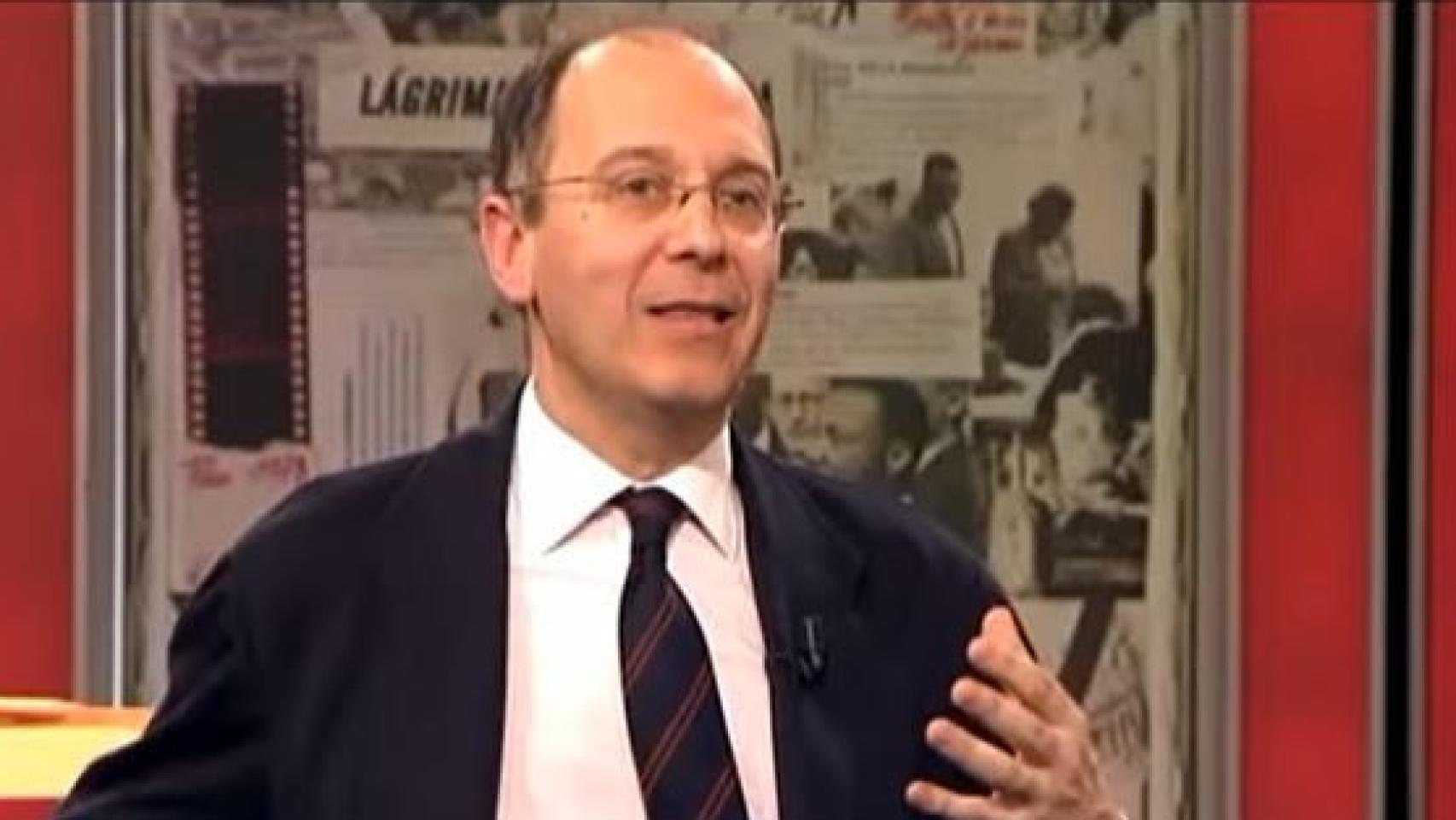 Miguel Ayuso, durante el programa televisivo que le costó la apertura de un expediente disciplinario./