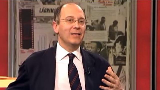 Miguel Ayuso, durante el programa televisivo que le costó la apertura de un expediente disciplinario./