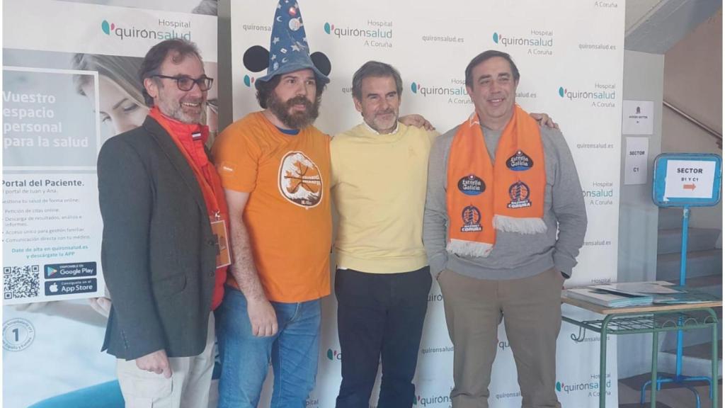 Directivos del Básquet Coruña, Carlos Lariño, médico del Quirónsalud y Gabriel, de Tsunami Naranja