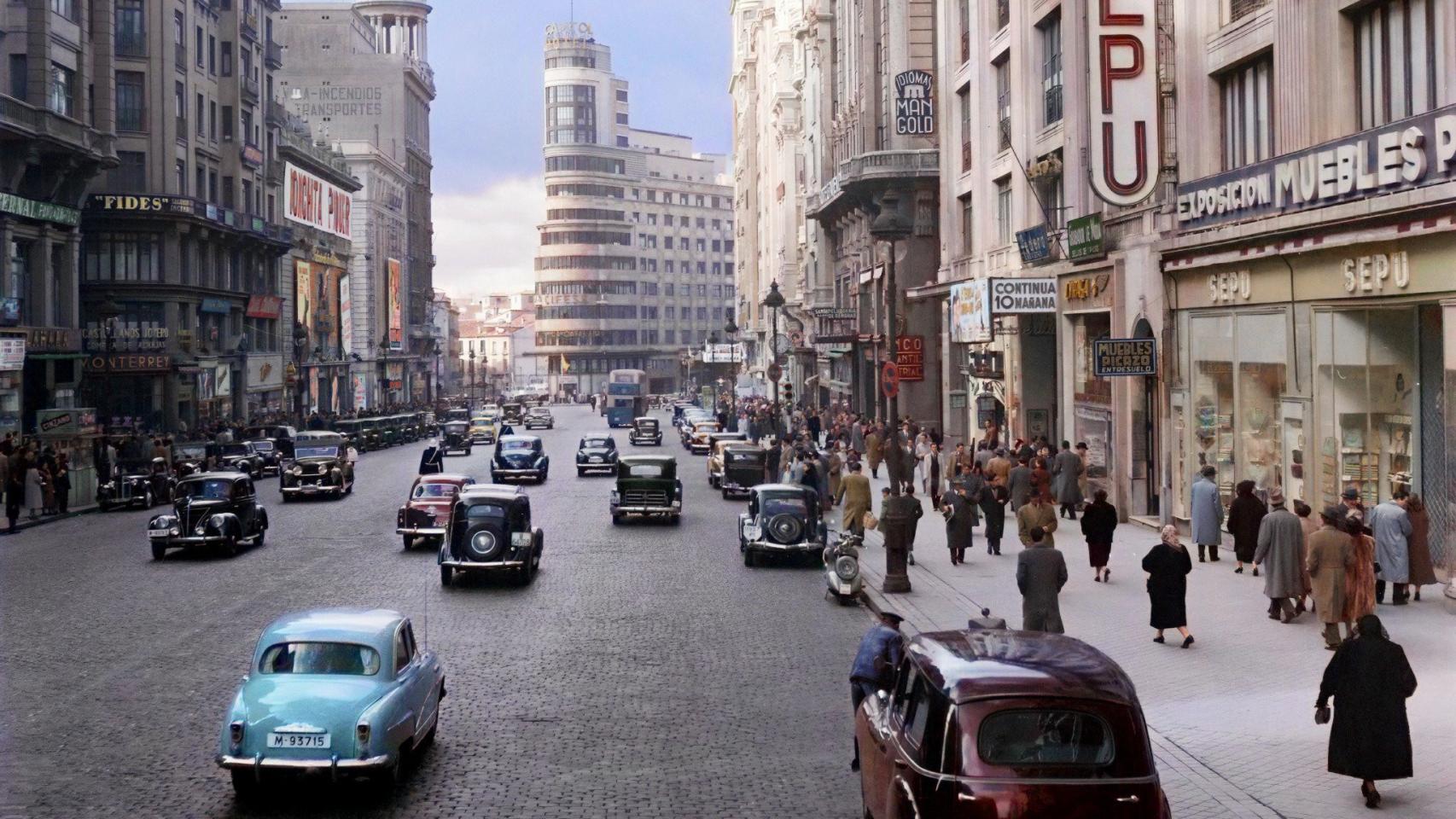 La Gran Vía en 1954.