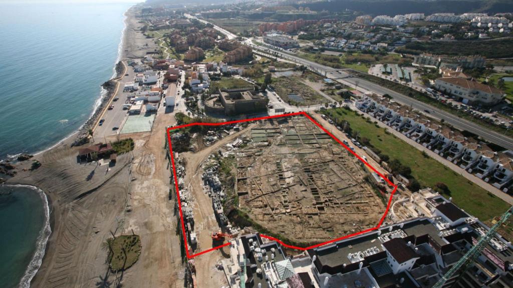 Vista de la parcela objeto de la subasta en Manilva.