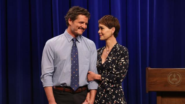 “Le daba mis dietas para que comiera”: cómo Sarah Paulson ayudó a Pedro Pascal antes de ser famoso