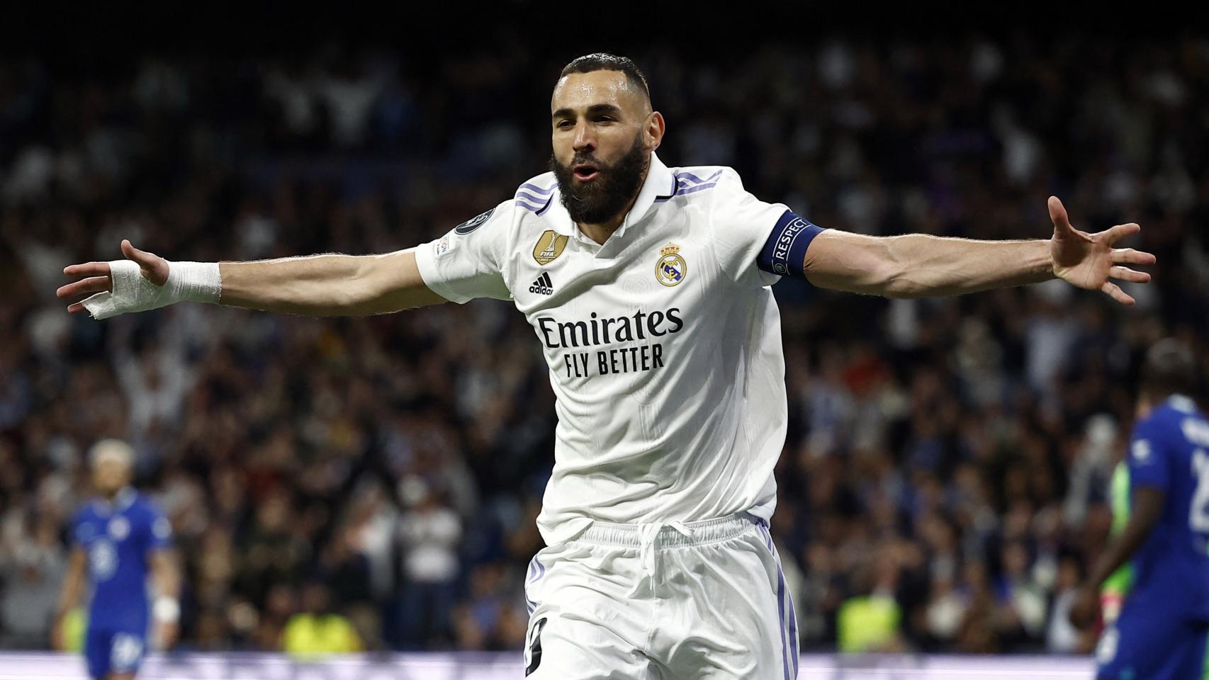 Benzema, eufórico tras adelantar al Real Madrid.