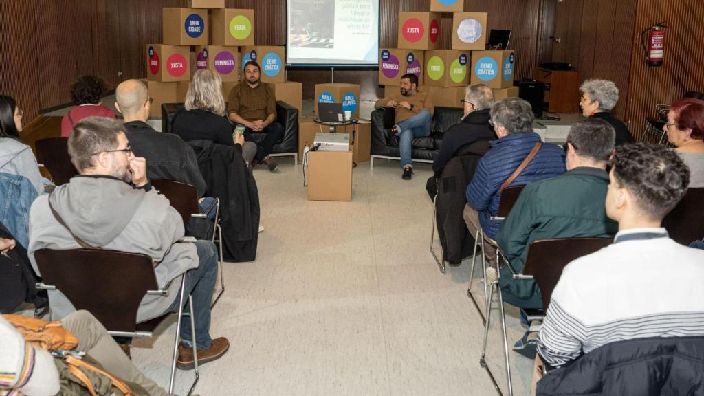 Marea Atlántica propone crear una empresa municipal de transporte en A Coruña en 2024