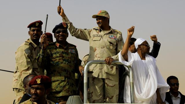 El general Mohamed Hamdan Dagalo durante una intervención militar