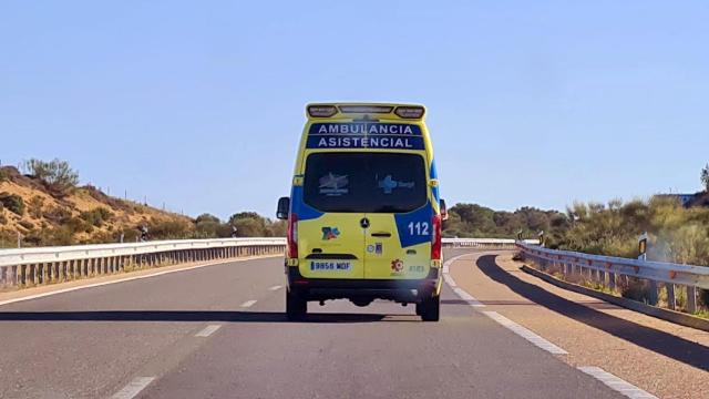 Ambulancia 112 Zamora en carretera
