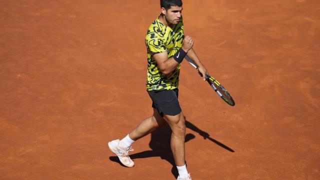 Carlos Alcaraz celebra un punto a su favor.