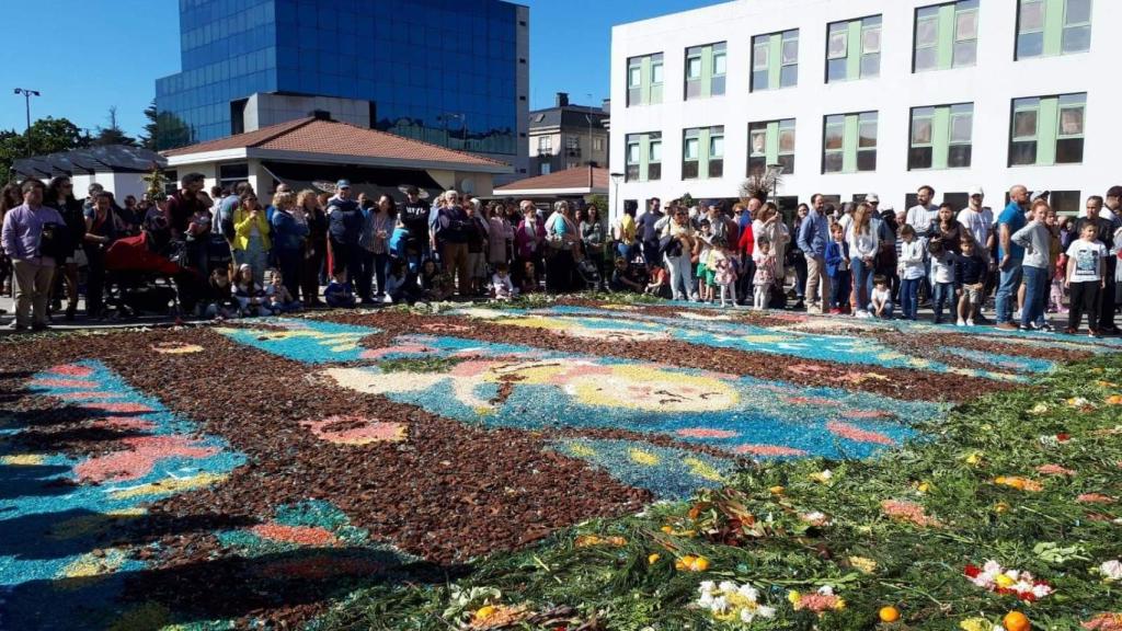 Imagen de archivo de Os Maios en la plaza de Galicia de Narón
