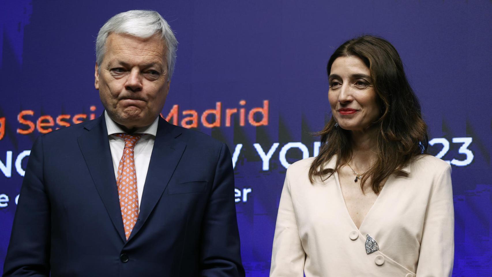 El comisario europeo de Justicia, Didier Reynders, y la ministra de Justicia, Pilar Llop, durante la presentación del World Law Congress, en Madrid.