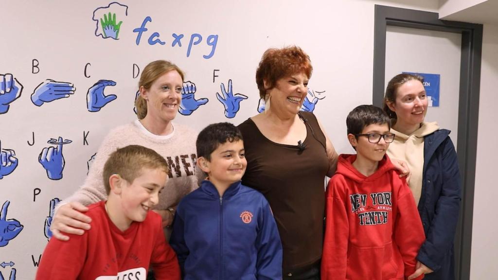 Teté Delgado con miembros de la FAXPG.