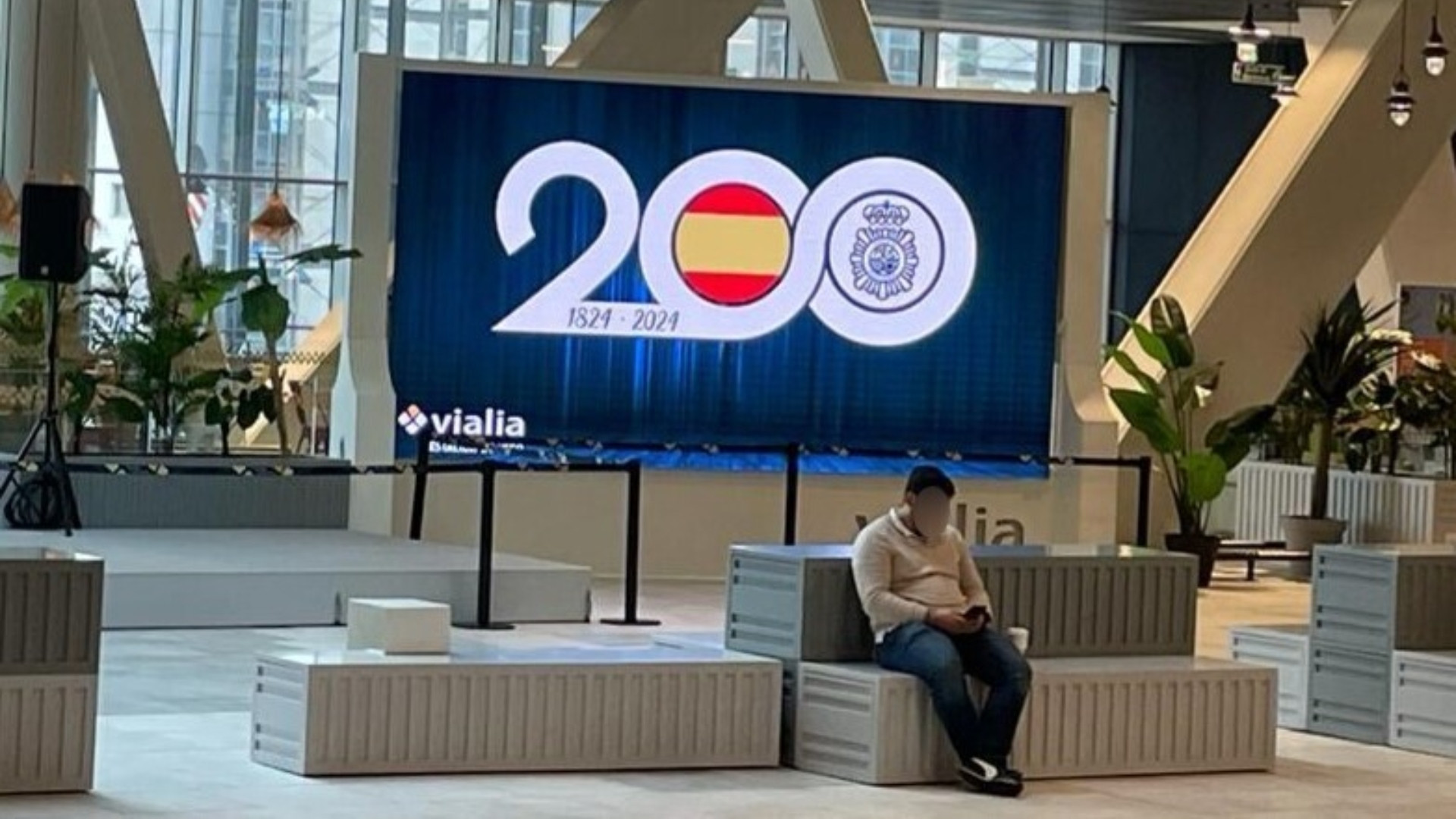 Campaña de la Policía Nacional en Vialia Vigo.