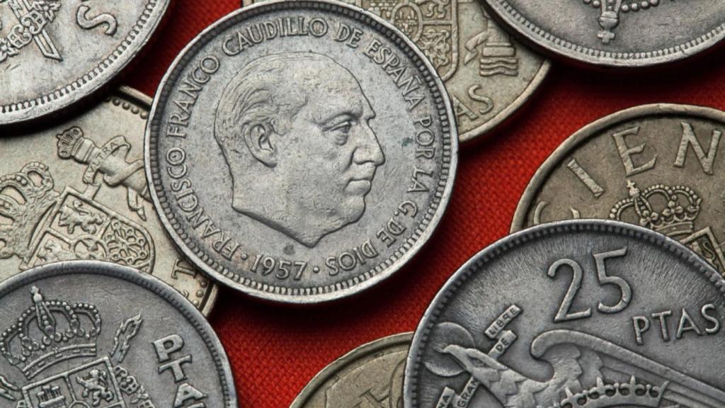 Pesetas con el rostro de Franco.