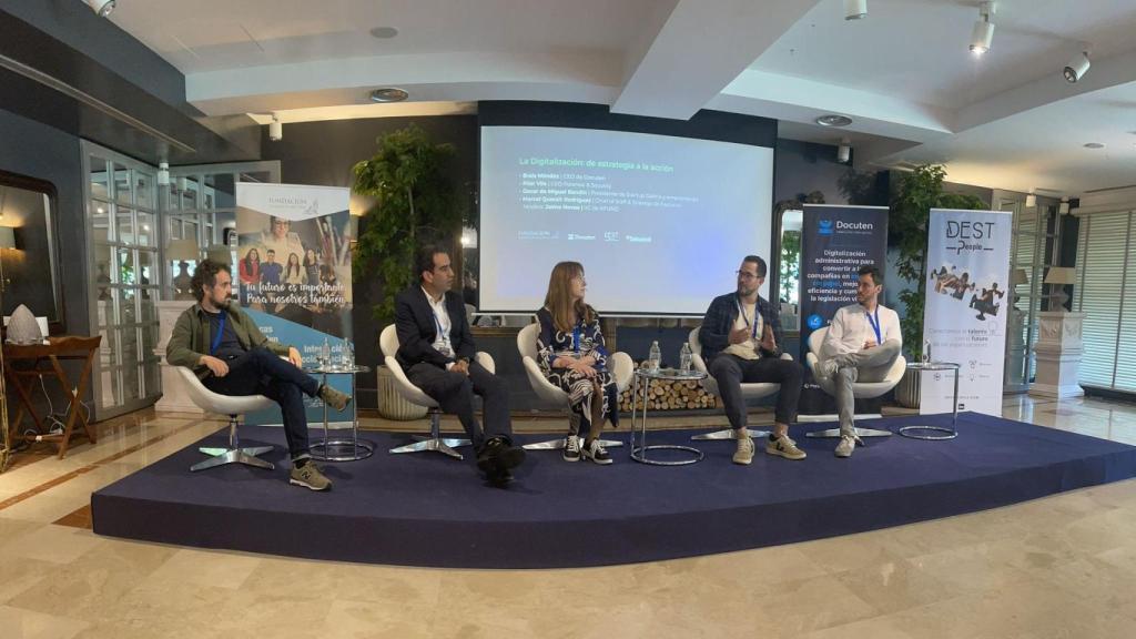 Más de 100 directivos y responsables de RRHH participan en la primera edición de Galicia Tech