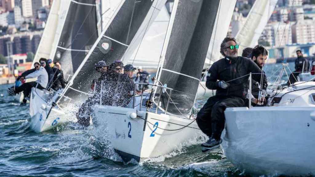 Campeonato Gallego Villalia de J70+J80 organizado por el Real Club Náutico de Vigo.