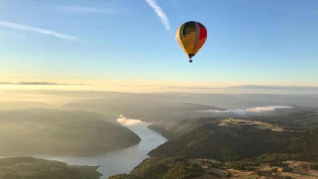 Viaje en globo por la Ribeira Sacra