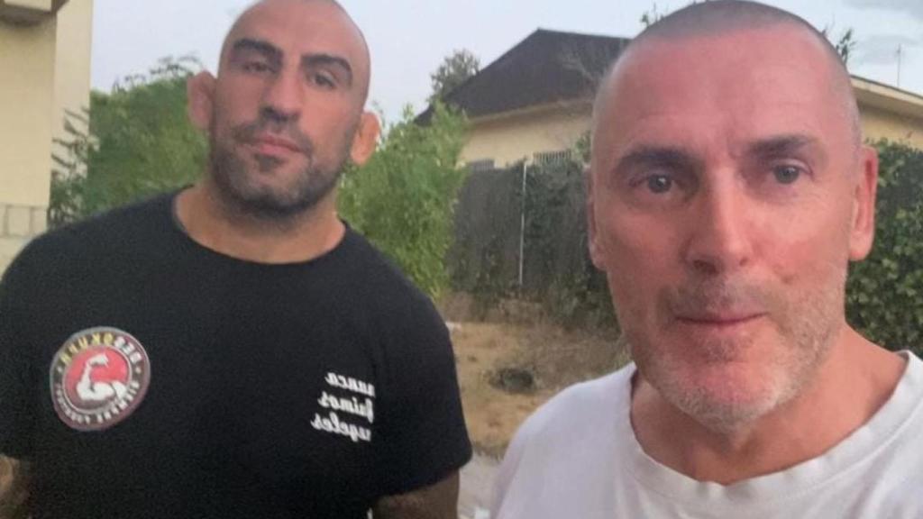 El líder de Desokupa Dani Esteve junto a Daniel Toledo ‘Jacare’