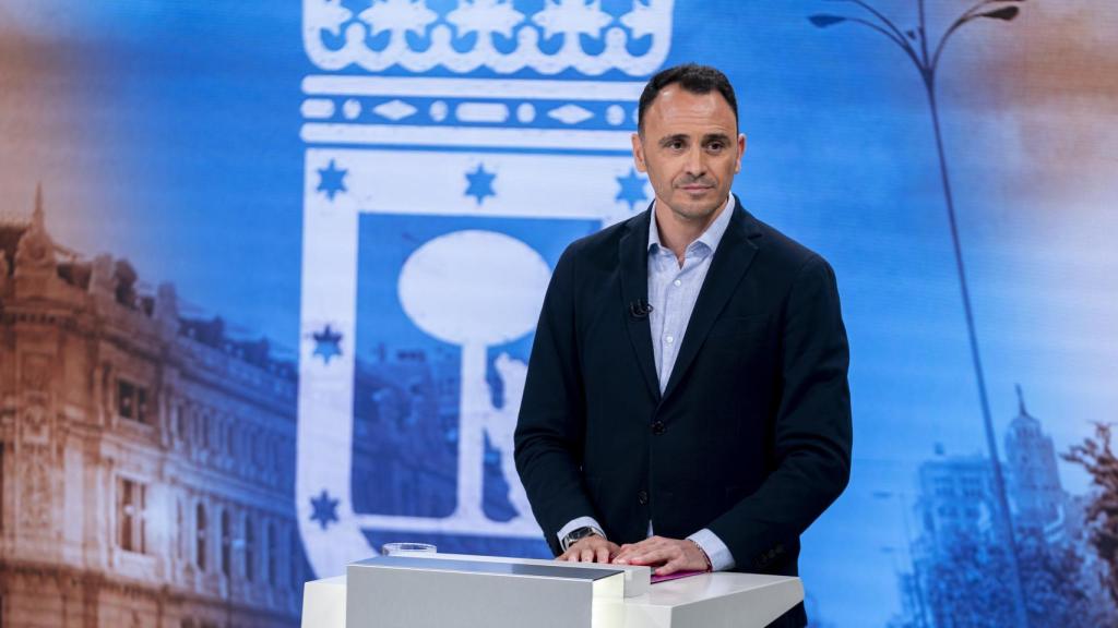 Roberto Sotomayor durante un discurso