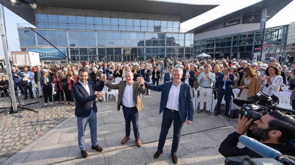 Miguel Lorenzo con Rueda y Calvo en un mitin en A Coruña.