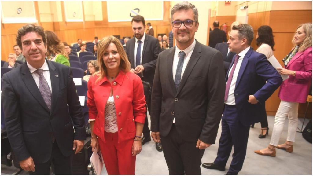 Directivos analizan en el Puerto de A Coruña el contexto mundial en cadenas de suministro