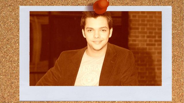 El cantante Sergio Rivero, en un montaje de EL ESPAÑOL.