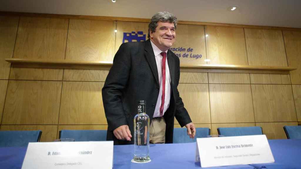 El ministro de Inclusión, Seguridad Social y Migraciones, JoséLuis Escrivá, participa en un encuentro con agentes empresariales y sindicales en Lugo.