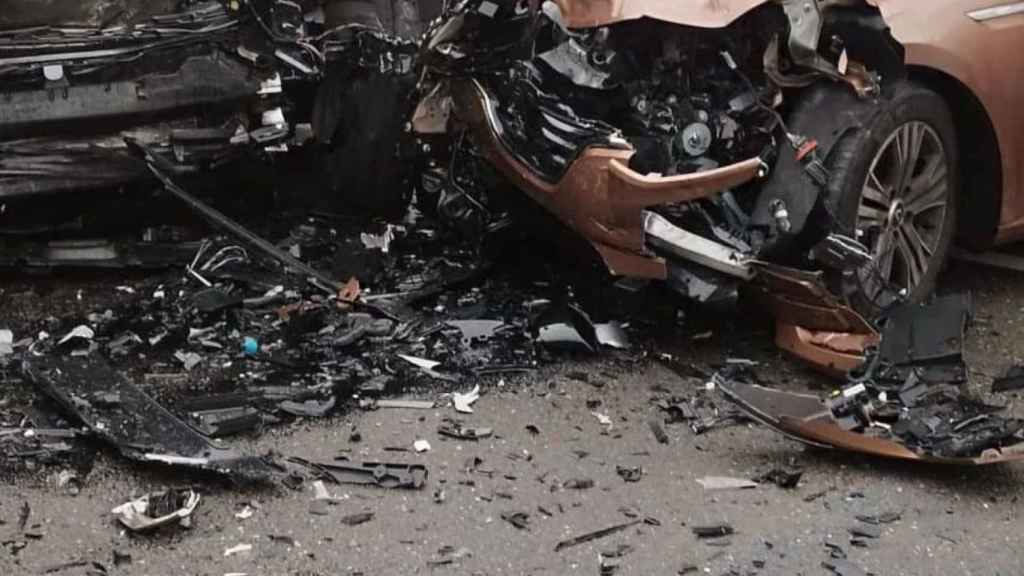 Estado en el que quedaron los vehículos tras el choque.