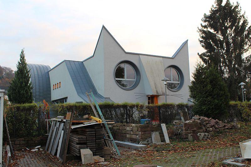 Kindergarten_Wolfartsweier_via wikimedia commons