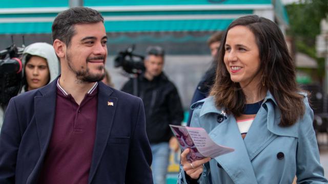 José Luis García Gascón e Ione Belarra en Toledo días antes de las elecciones del 28-M.