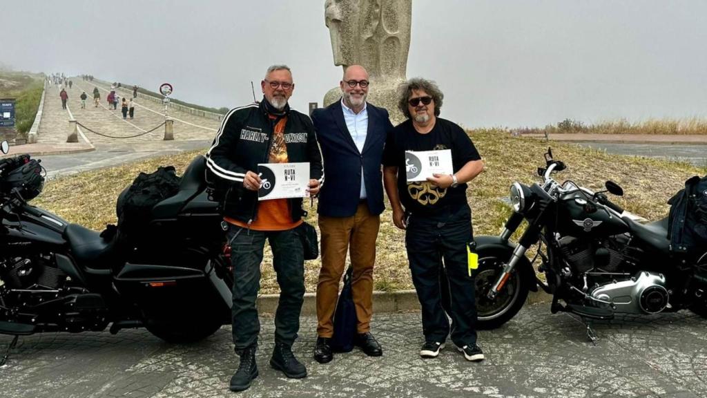 Llega de los motoristas a la Torre de Hércules de A Coruña
