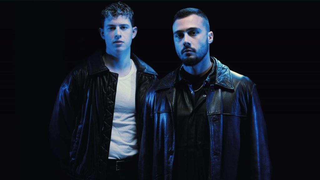 Galician Army: Pasamos de estar en casa con dos fechas confirmadas, a ver a Duki tomando una cerveza