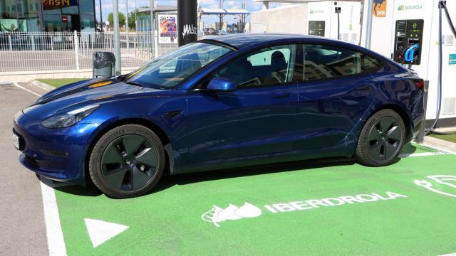 Versión probada del Tesla Model 3.