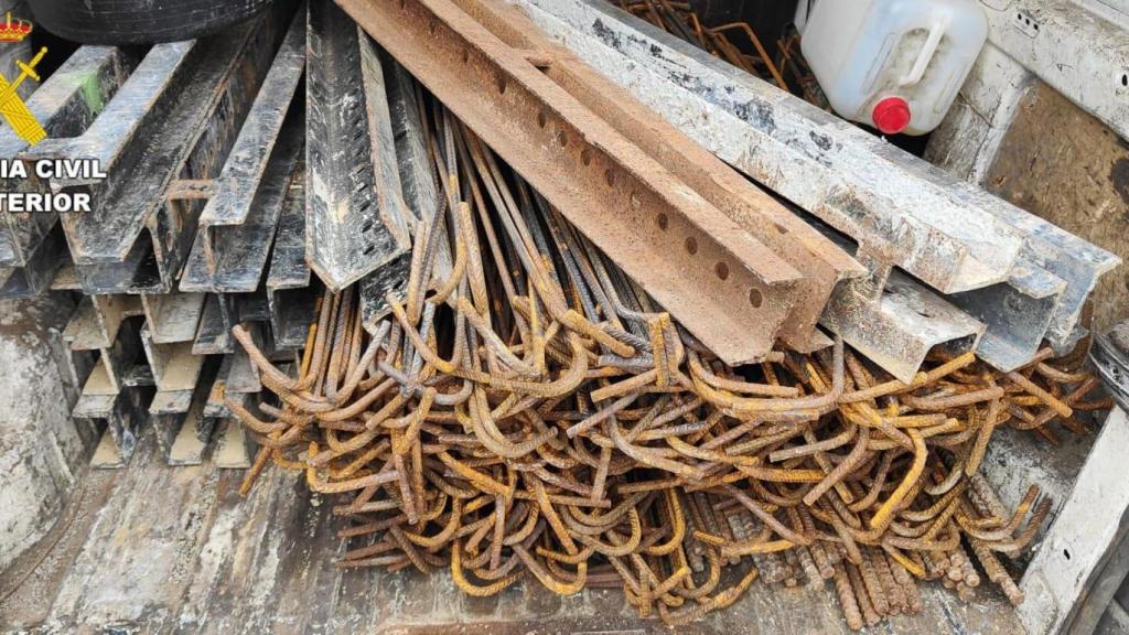 Materiales sustraídos de las obras de la autovía A-54