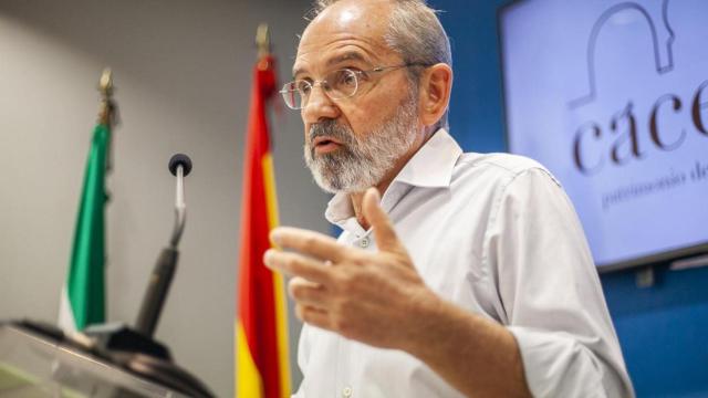 Concejal Teófilo Amores.