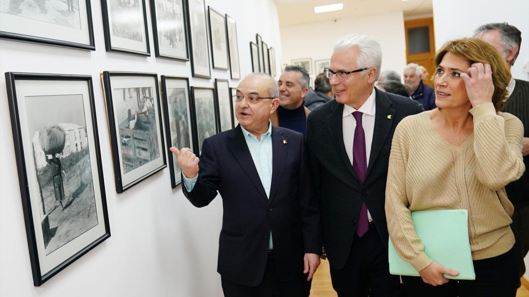Dolores Delgado y Baltasar Garzón, el pasado 10 de marzo en unas jornadas sobre memoria democrática en Catoria (Pontevedra)./