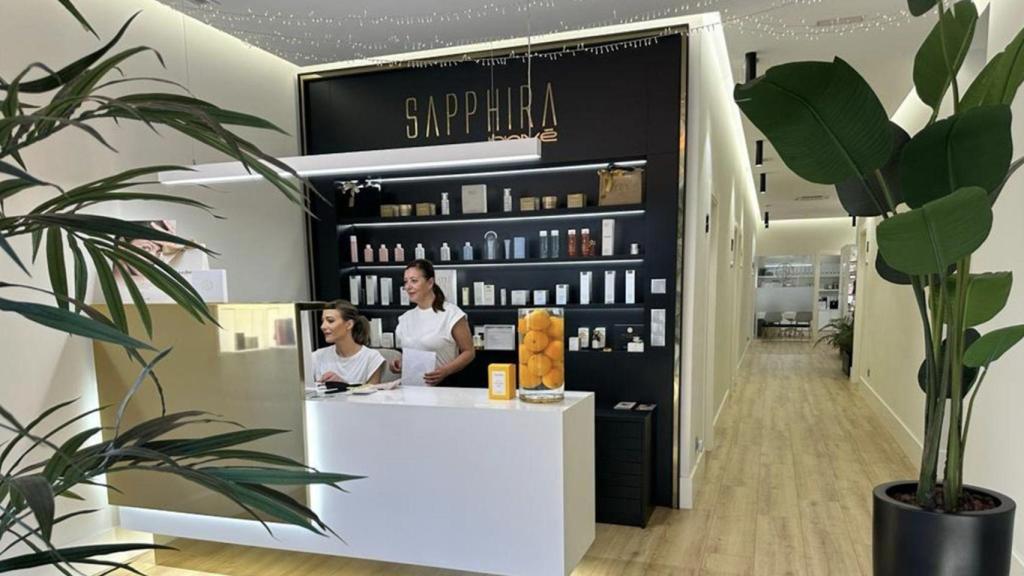 Sapphira Privé A Coruña: Expertas en detener el paso del tiempo sobre rostro y cuerpo