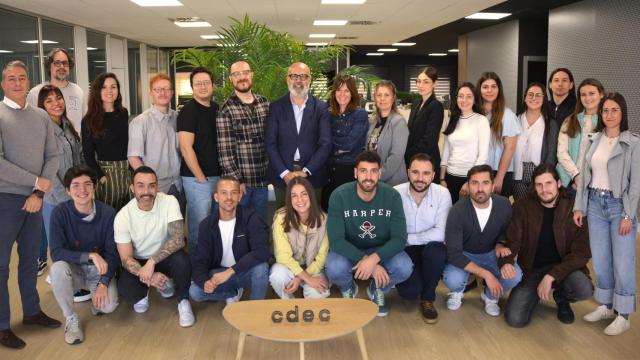 El equipo de GrupoIdex que ha llevado 'Mesa para 3' hasta Cannes.