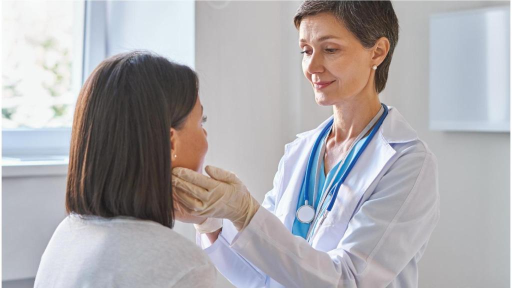 Hipotiroidismo e hipertiroidismo, ¿cuáles son sus síntomas? Las claves de una doctora gallega