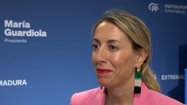 María Guardiola durante una entrevista este martes.