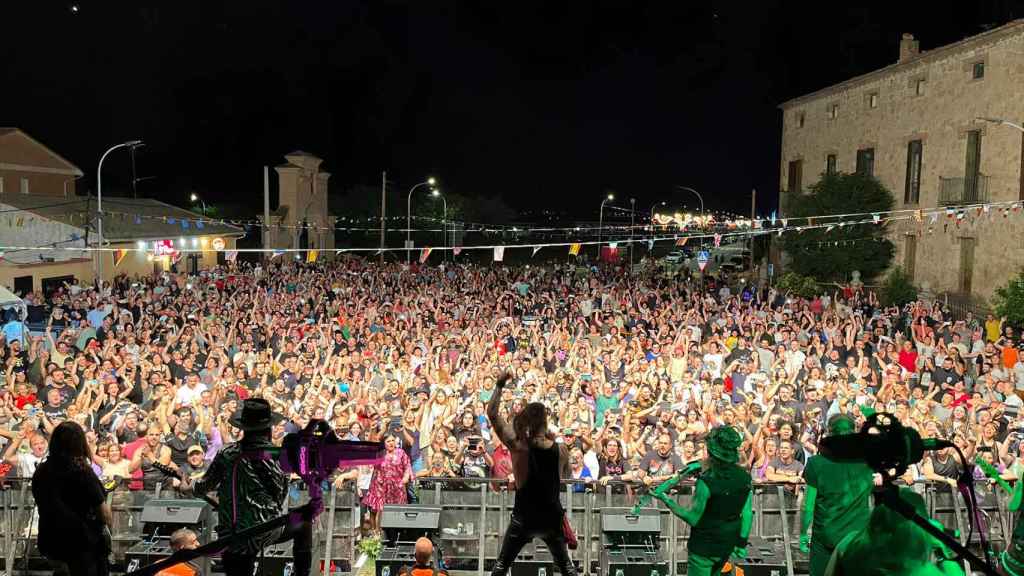 Concierto de Mägo de Oz en Barcience (Toledo).