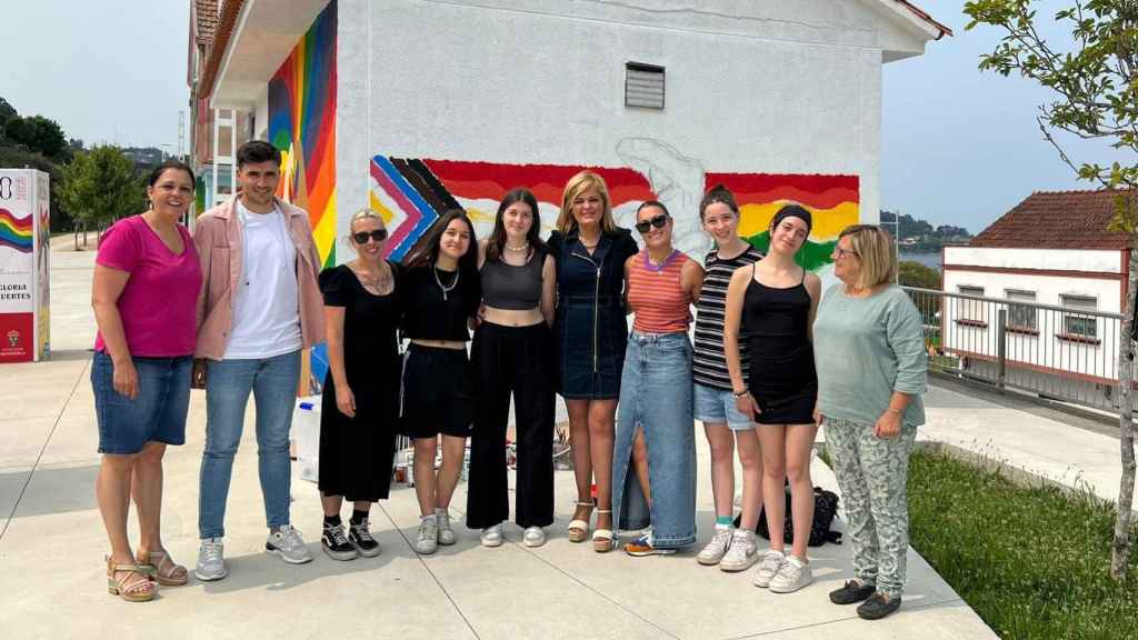 Rita Pérez, Antonio Cabaleiro, Pilar Martínez, Digna Rivas, Paula Amoedo, Noela, Noelia e Claudia.
