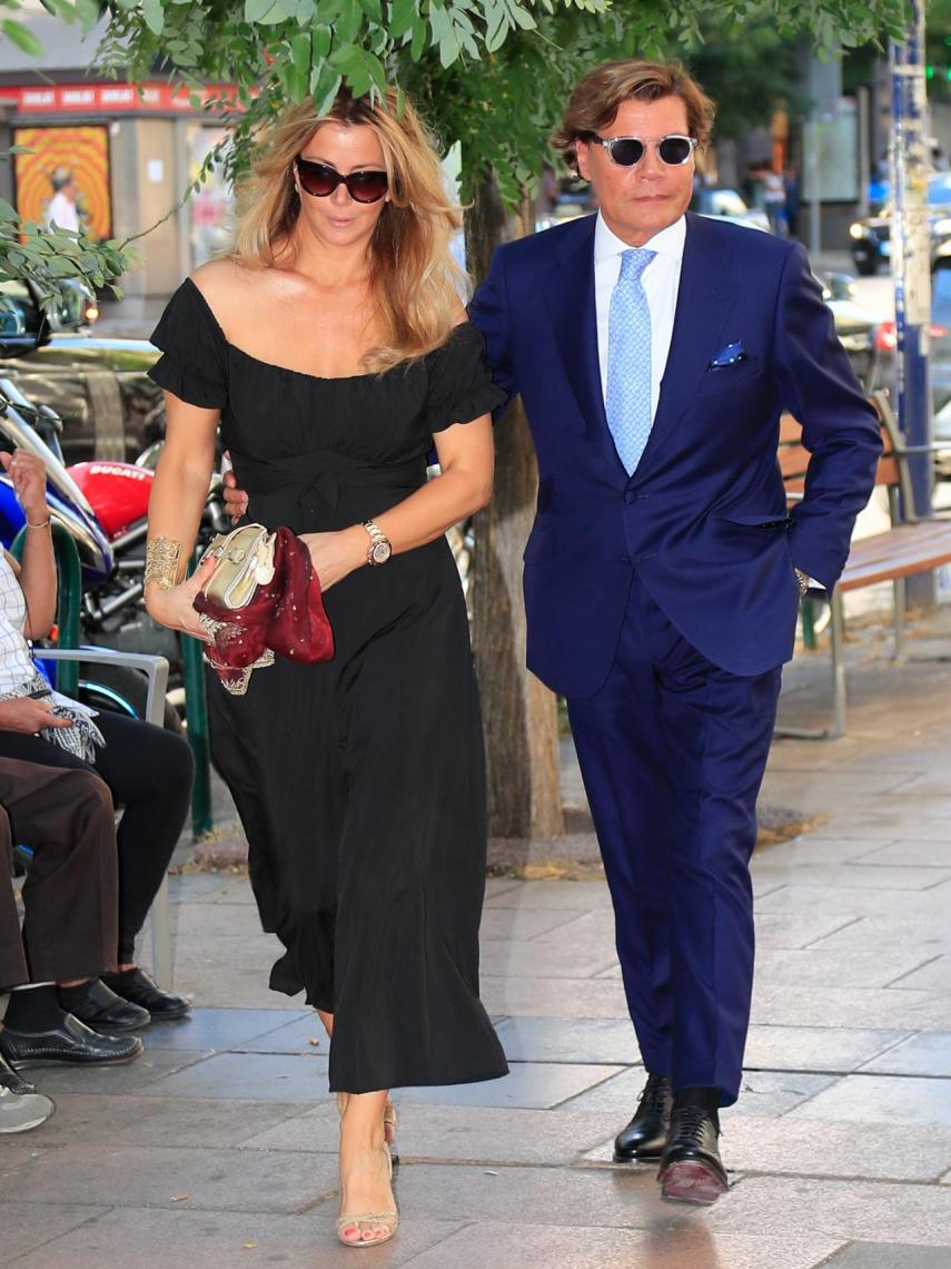 La pareja en el bautizo de la hija de Antonio Miguel Carmona.