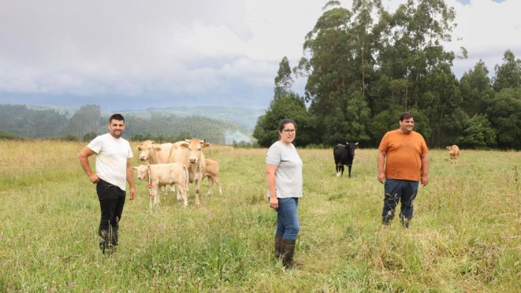 Aitor Lata, Raquel García e Iván Lata, responsables de Labrecos.