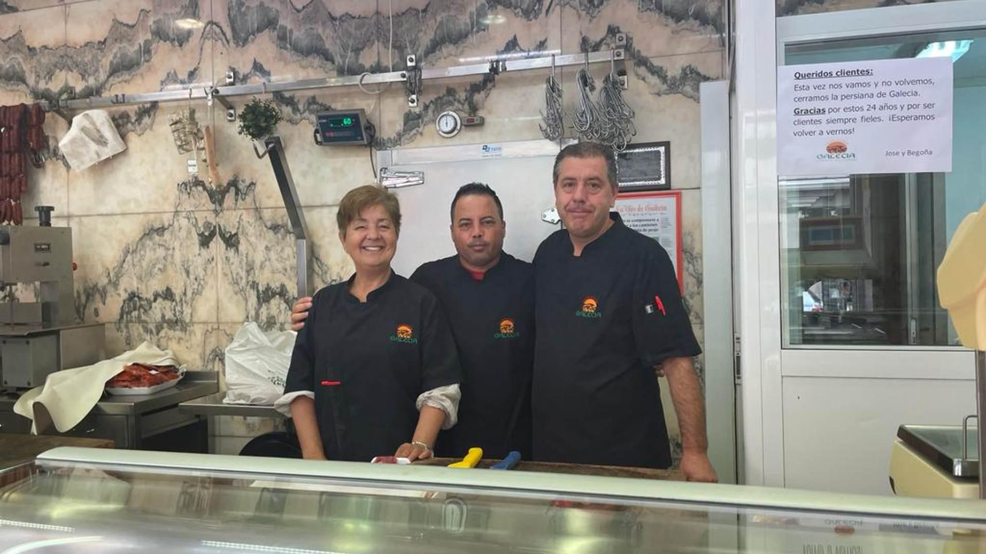 De izquierda a derecha: María Begoña Loureda, Denis Suárez y José Antonio Vázquez. Foto: Quincemil