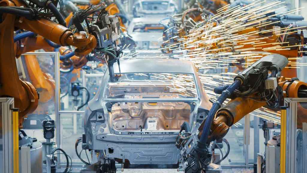 Imagen del proceso de fabricación de un coche.