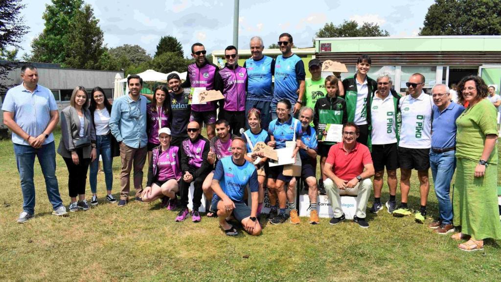 Participantes en la Carreira do Camiño Inglés.