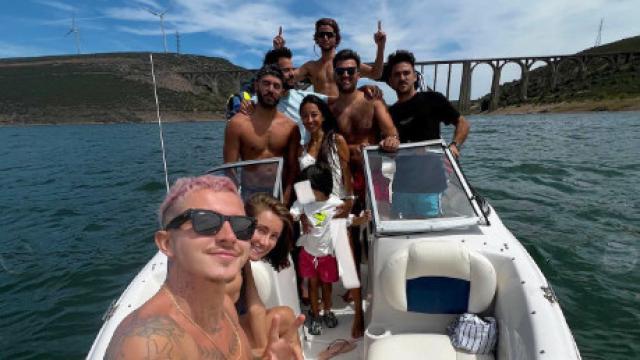 Adara Molinero, Bosco Martínez-Bordiú y Jonan Wiergo en Ricobayo