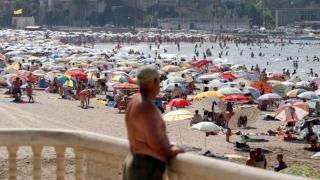 Muere ahogado un hombre de 88 años en una playa de Benidorm