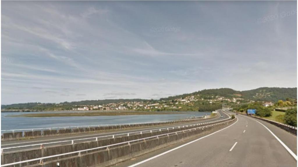 AP-9 a su paso por Pontedeume (A Coruña)